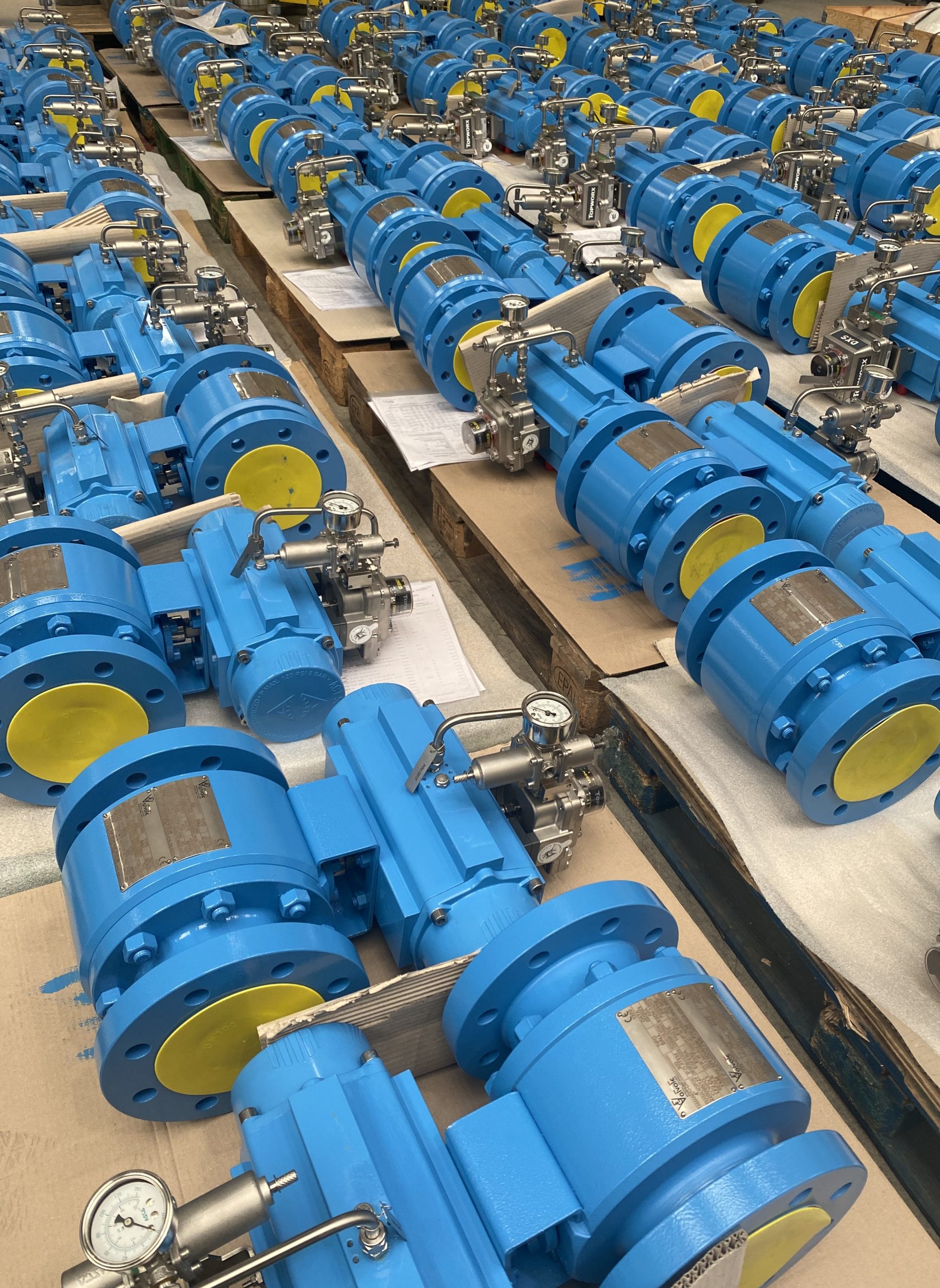 Actuated Ball valves 4″ Class 300 ready to be packed