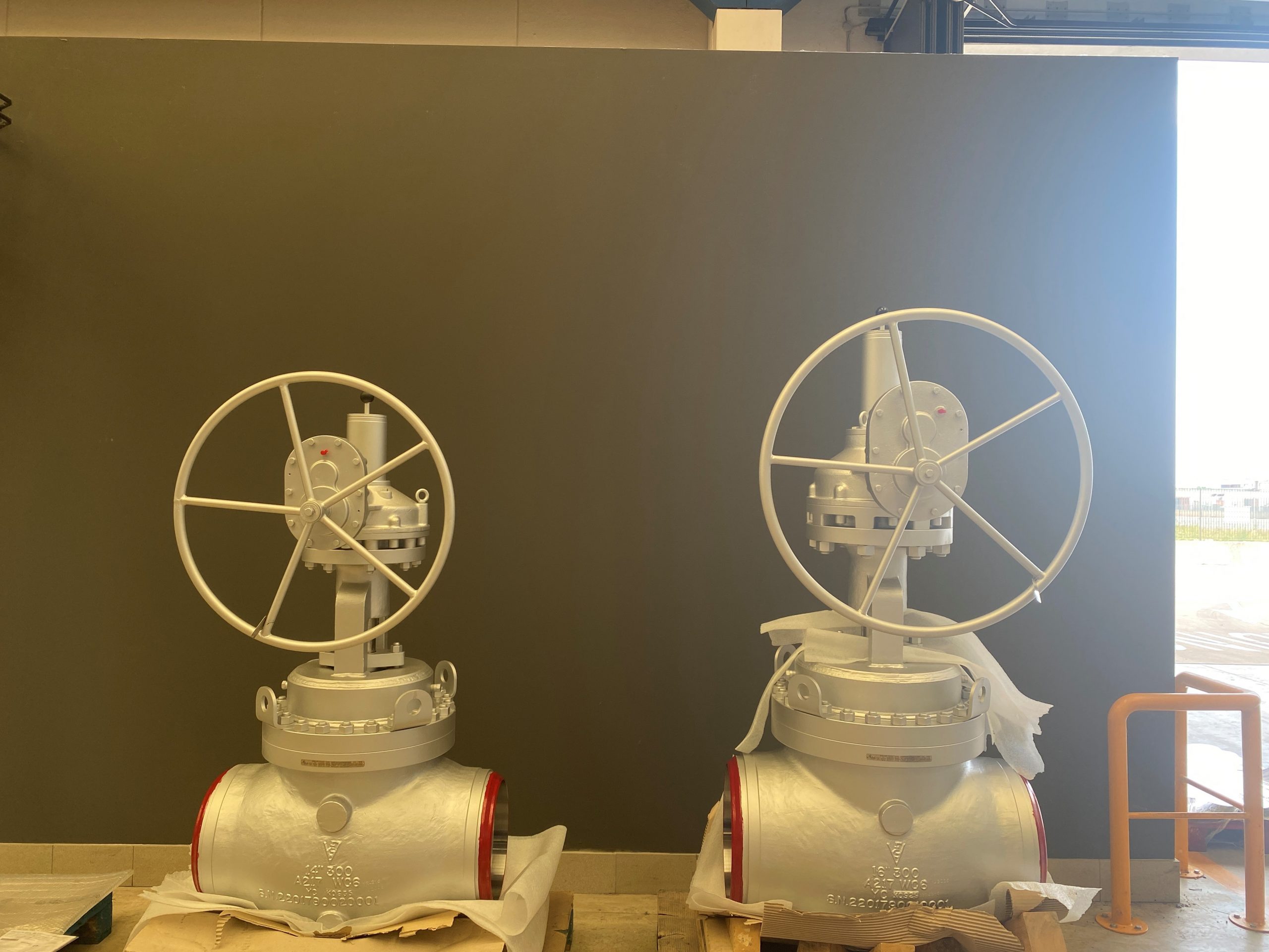 Globe valves from 2″ up to 16″ Class 300 jacketed on stem packing almost ready to be delivered to a Melamine Plant in Malaysia
